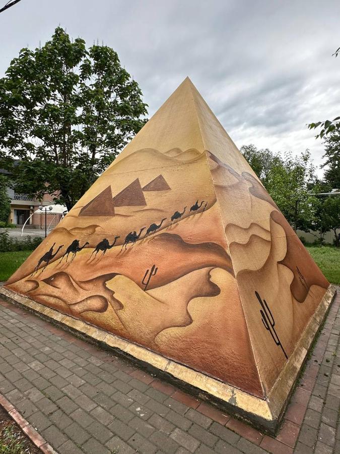 Gоlden Dragon Villa Hotel Бішкек Екстер'єр фото
