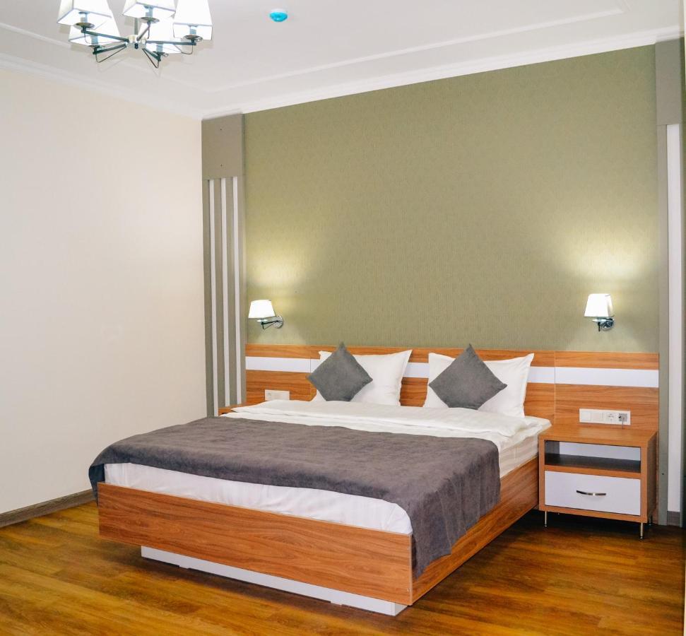 Gоlden Dragon Villa Hotel Бішкек Екстер'єр фото