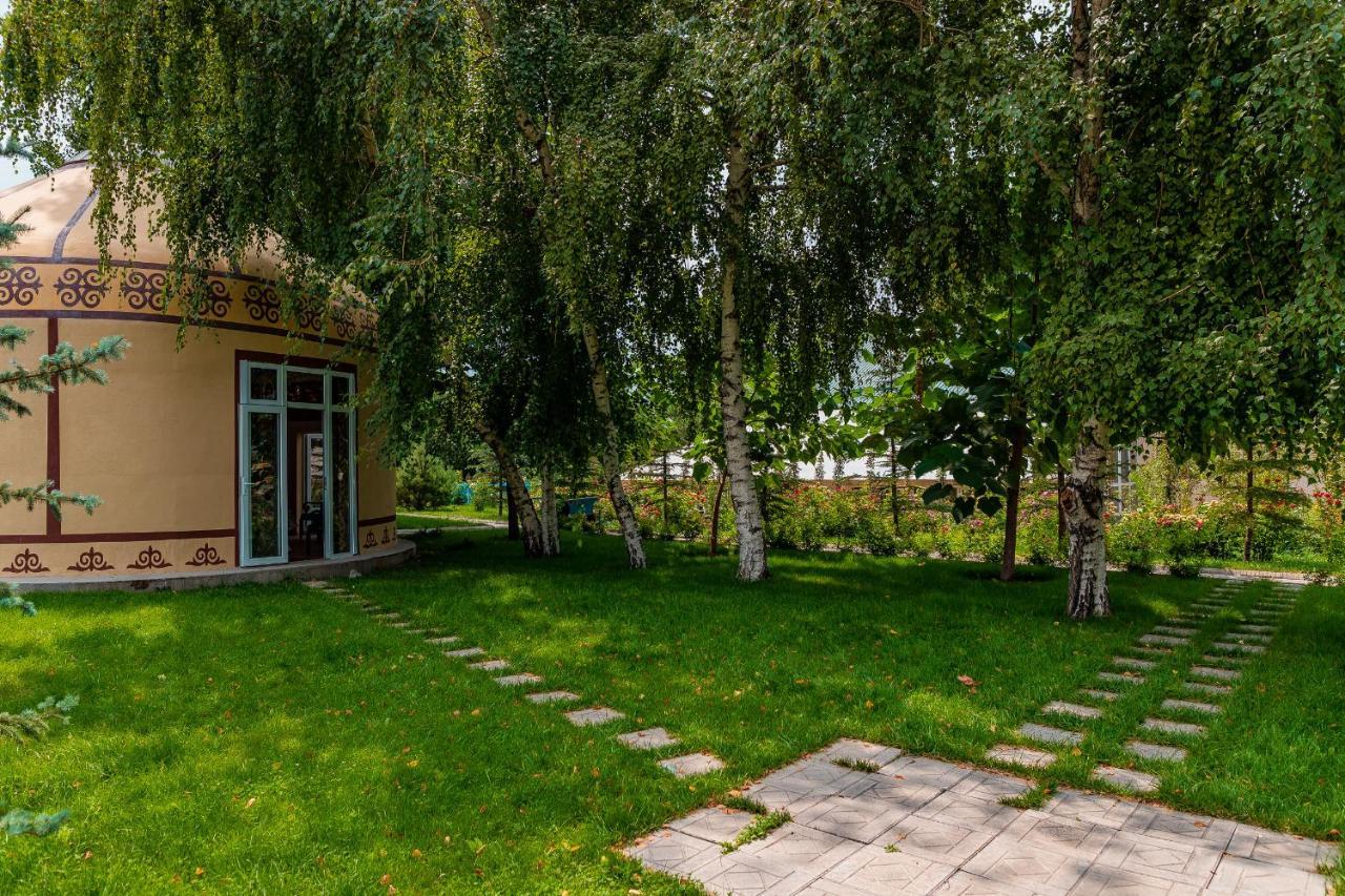 Gоlden Dragon Villa Hotel Бішкек Екстер'єр фото