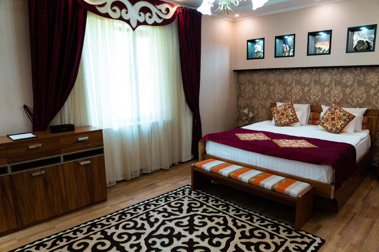 Gоlden Dragon Villa Hotel Бішкек Екстер'єр фото