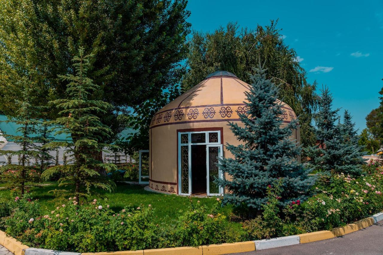 Gоlden Dragon Villa Hotel Бішкек Екстер'єр фото